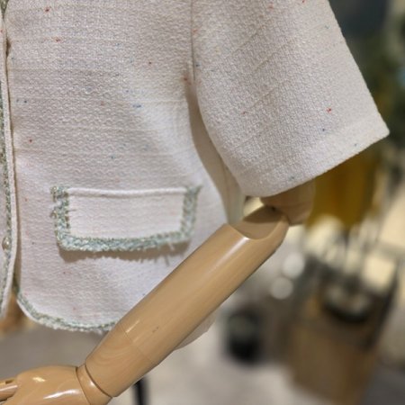 브이넥배색포인트트위드자켓