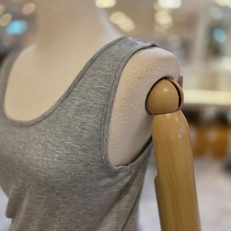 U라인그레이런닝나시탑