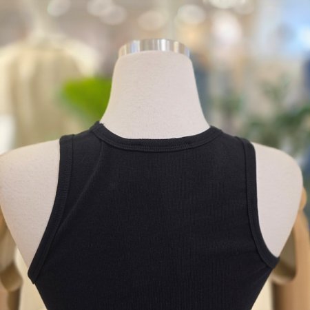 하이라운드넥이너탑