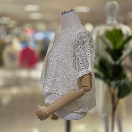 아웃펀칭블라우스자켓