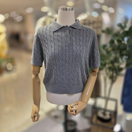 카라넥반팔꽈배기골지니트티