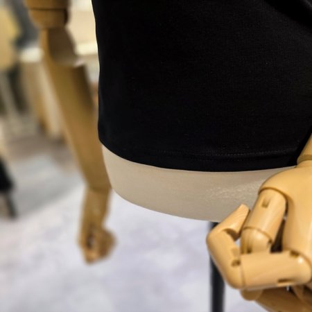 레터링슬림핏크롭티셔츠