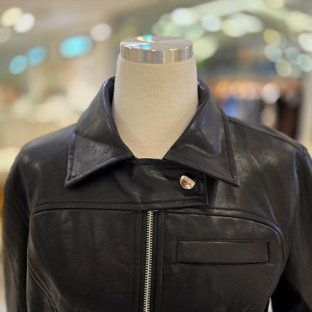 투카라넥집업가죽자켓