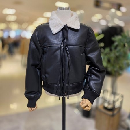 퍼카라시보리집업블랙무스탕