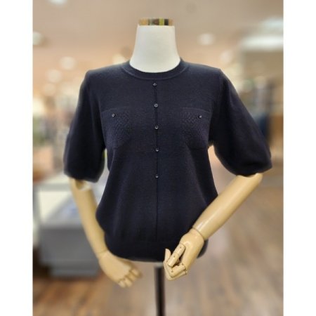 조직단추반팔니트