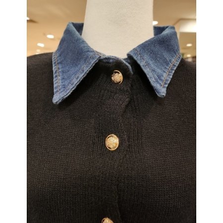 카라청배색버튼니트