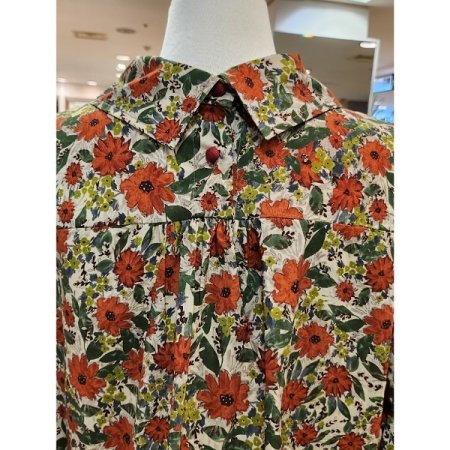 플라워콩단추블라우스