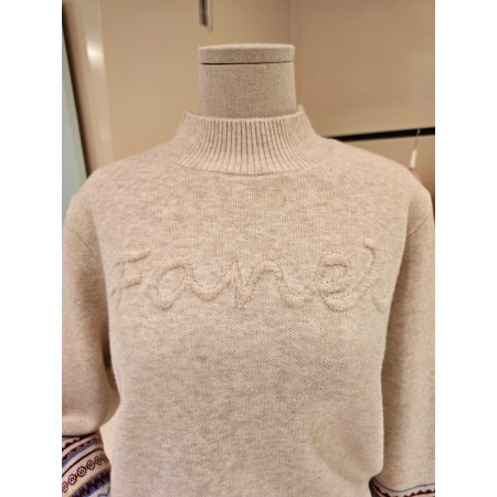 소매배색 레터링 반폴라 니트