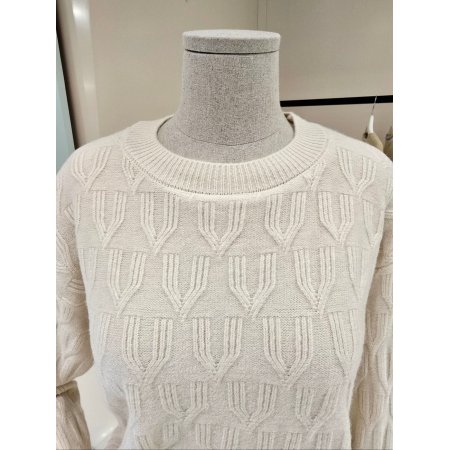 심플 라운드 케이블 니트