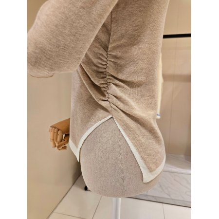 사선 주름 배색 언발 라운드니트