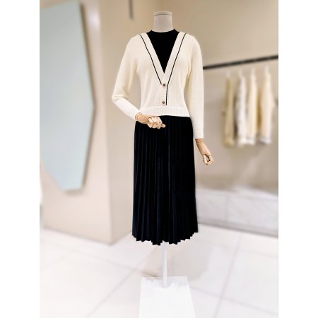 투버튼 플리츠 스커트 배색 니트원피스