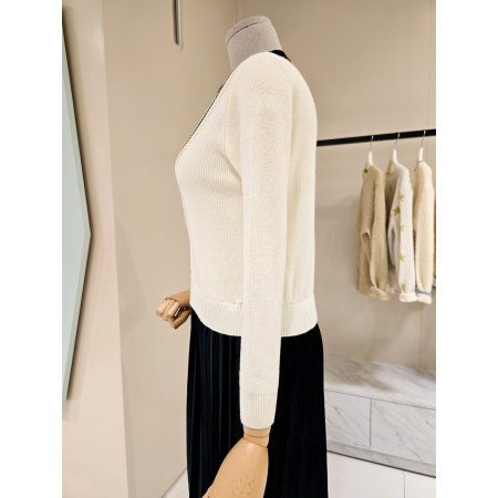 투버튼 플리츠 스커트 배색 니트원피스