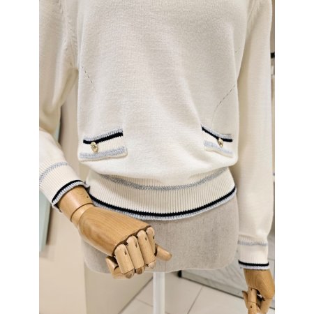 메탈 라인 라운드 니트티셔츠