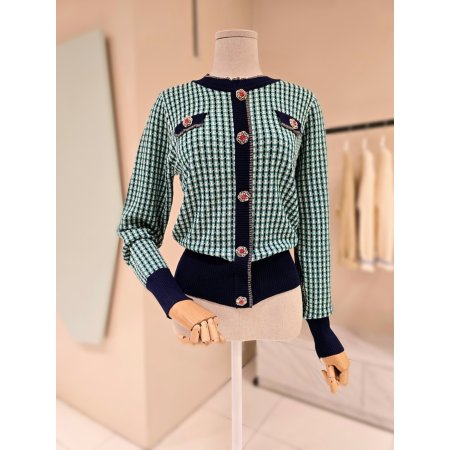 라인배색 큐빅단추 라운드 니트