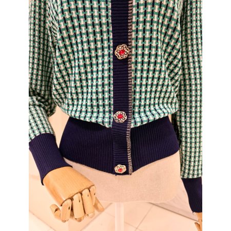 라인배색 큐빅단추 라운드 니트