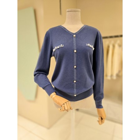 진주 브이넥 니트 티셔츠