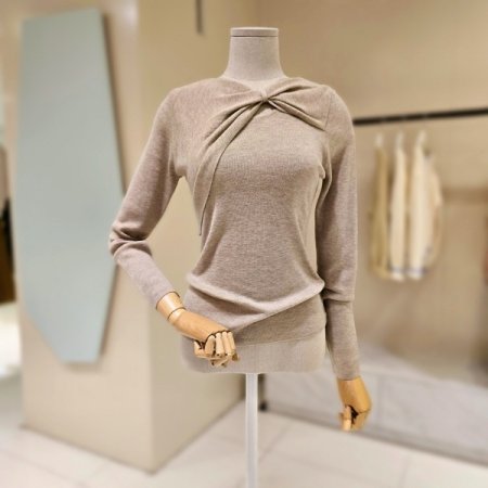 오픈 꼬임 라운드 니트