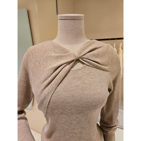 오픈 꼬임 라운드 니트