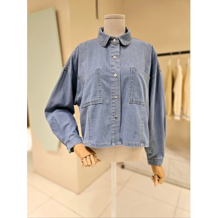 볼륨소매 연청 크롭 데님셔츠