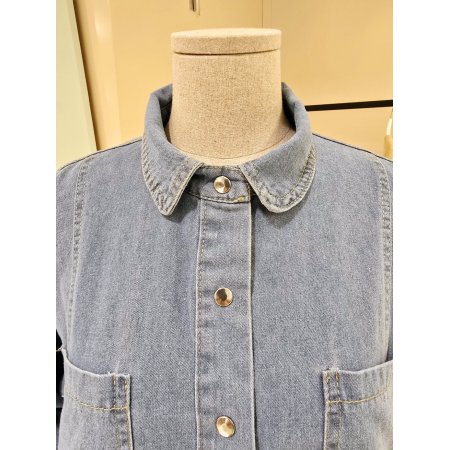 볼륨소매 연청 크롭 데님셔츠