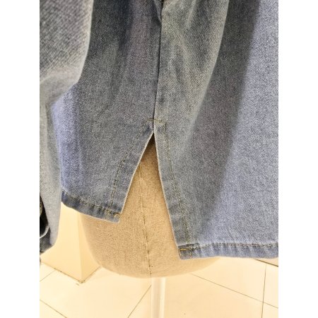 볼륨소매 연청 크롭 데님셔츠