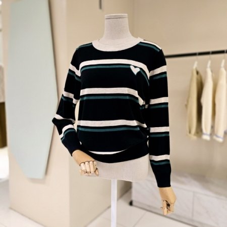 하트자수 단가라 라운드 니트