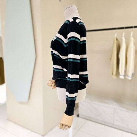 하트자수 단가라 라운드 니트