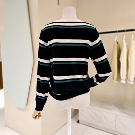 하트자수 단가라 라운드 니트