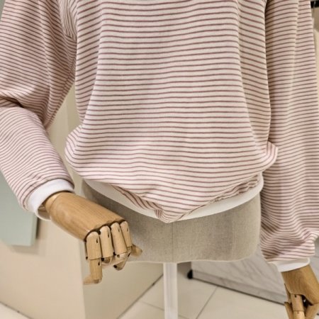 캘리 라운드 단가라 티셔츠