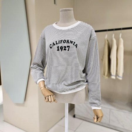 라운드 스트라이프 티셔츠