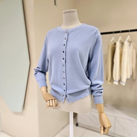 라운드 컬러 단추 니트가디건