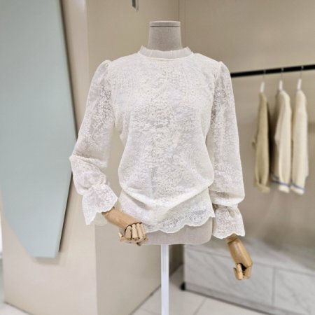 소매프릴 레이스 블라우스