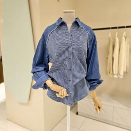 루즈핏 스트 배색 데님셔츠