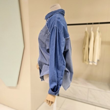 루즈핏 스트 배색 데님셔츠