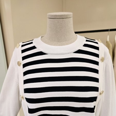 다나버튼 단가라 라운드니트