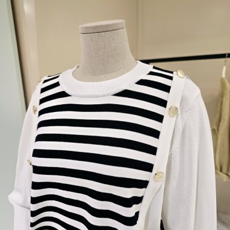 다나버튼 단가라 라운드니트