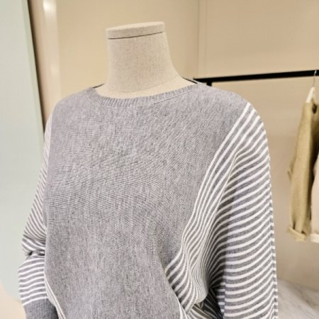 가오리핏 스트배색 니트