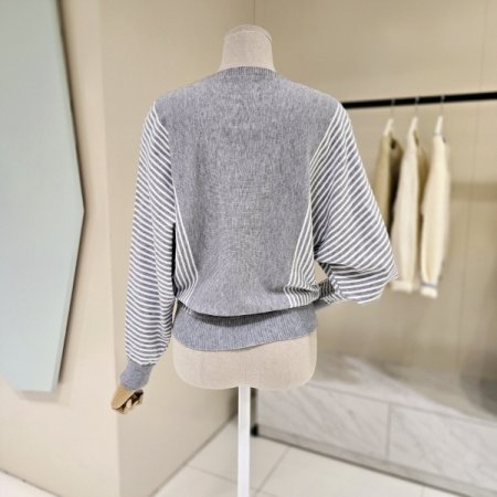 가오리핏 스트배색 니트