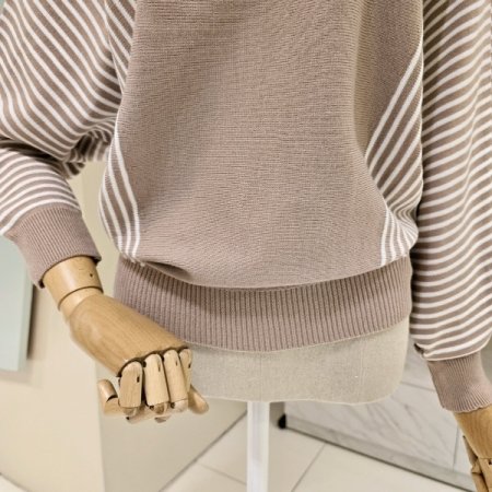 보트넥 가오리 스트배색 니트