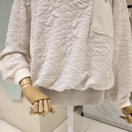 엠보 포켓 스트링 라운드 티셔츠