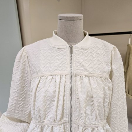 러블리 지퍼 점퍼