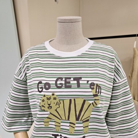 라운드 호랑이 맨투맨 티셔츠