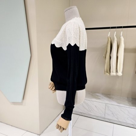 어깨 레이스 배색 니트