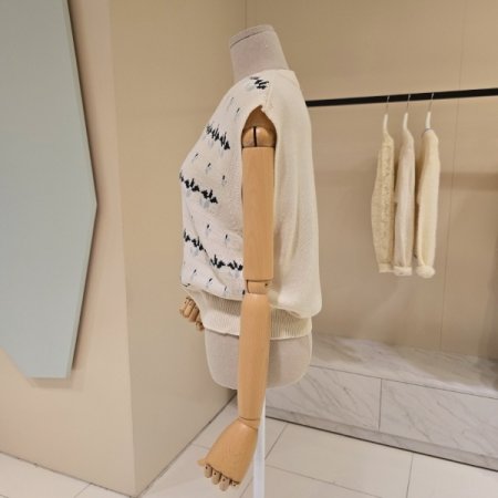 브이넥 플라워 니트베스트