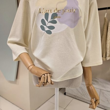 라운드 레터링 티셔츠