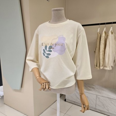 라운드 레터링 티셔츠