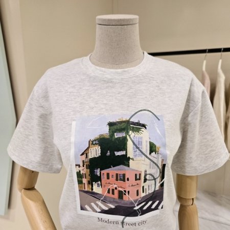 라운드 스트릿 레터링 반팔티셔츠