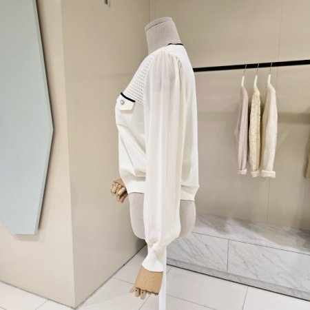 소매시폰 브이넥 니트