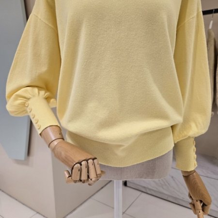 볼륨소매 라운드 니트