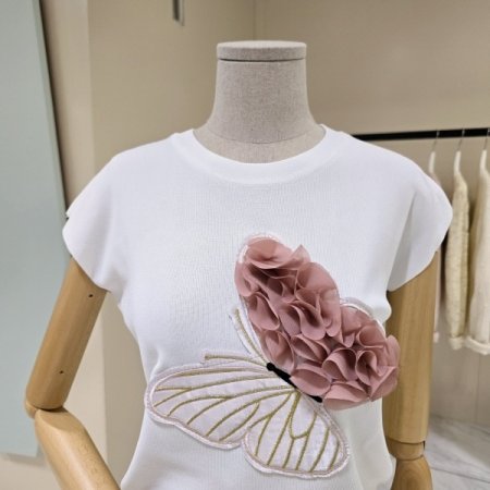 라운드 나비장식 캡소매 니트